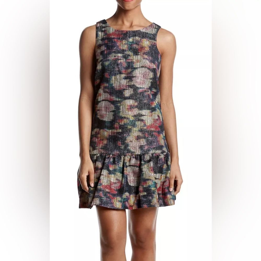 Nicole Miller New York Ruffle Hem 6